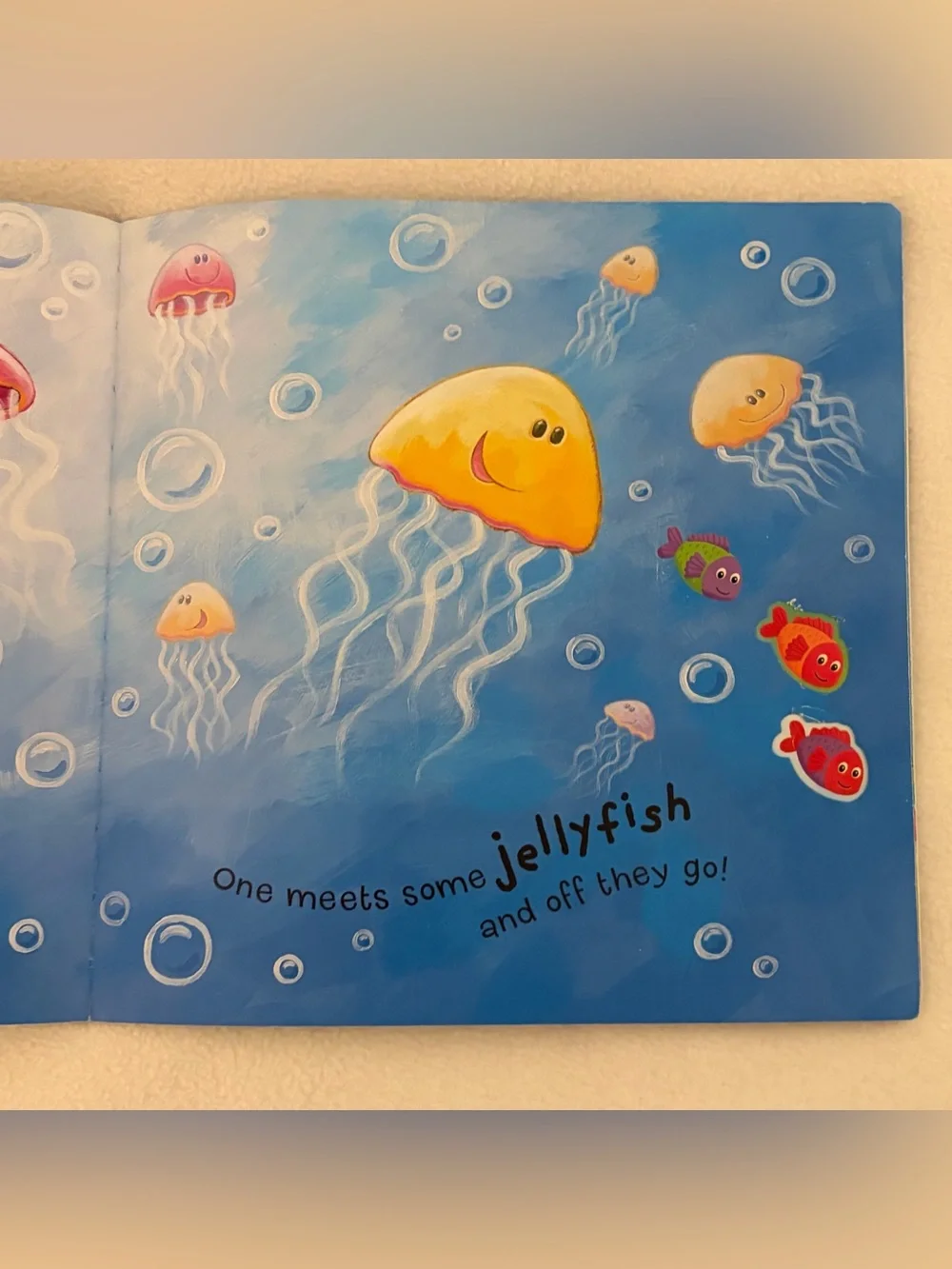⭐️4/$10 Ten Splishy Splashy Fish